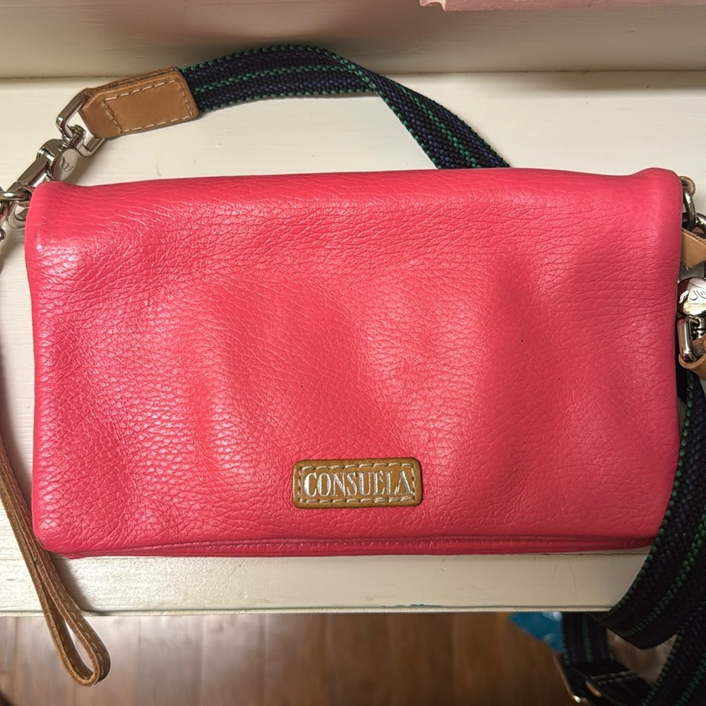 Consuela crossbody pink!!🩷🩷